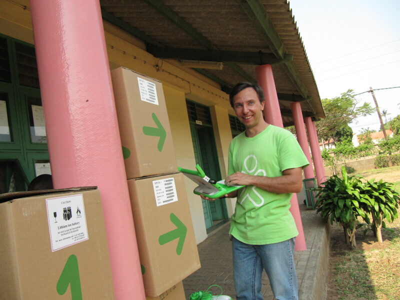 OLPC mission to Mozambique (Matola, Sep 2010)